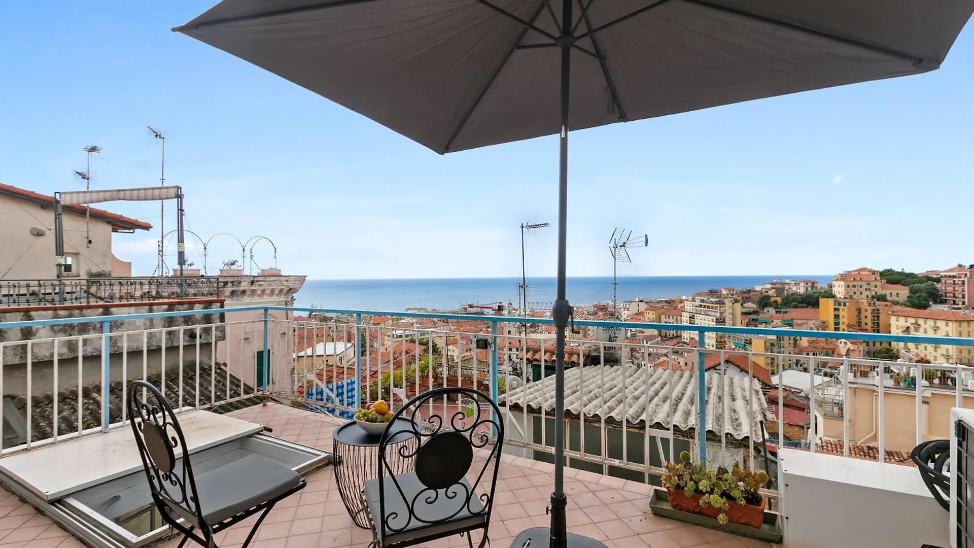 Casa Veronica - Happy Rentals Sanremo