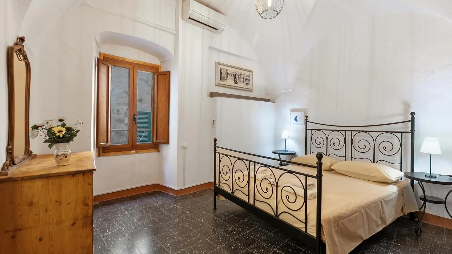Casa Veronica - Happy Rentals Sanremo Italy