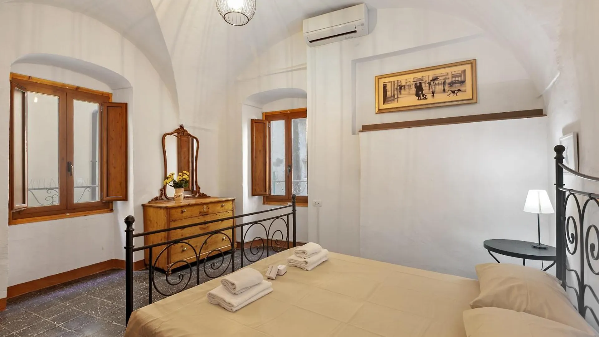 Casa Veronica - Happy Rentals Sanremo Apartment
